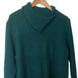 🧶 Cozy green woolly pullover sweater with button collar size XL